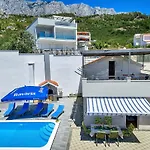 Nadea - With Private Pool * マカルスカ