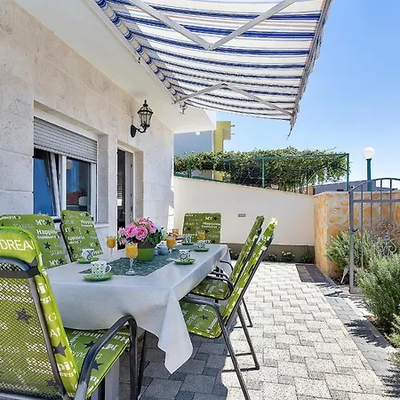 בית נופש Nadea - With Private Pool
